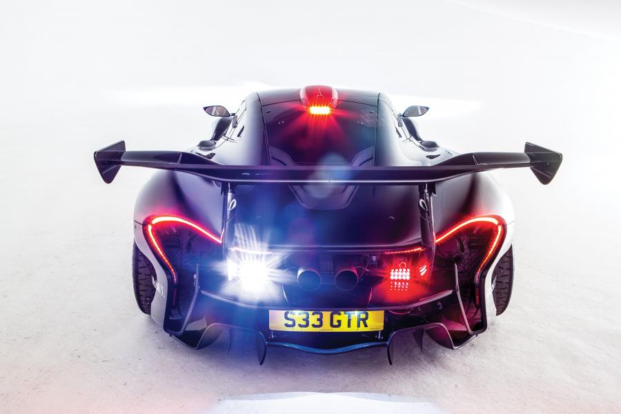 McLaren P1 GTR Road by Lanzante 2016 года  (фото 10 из 24)